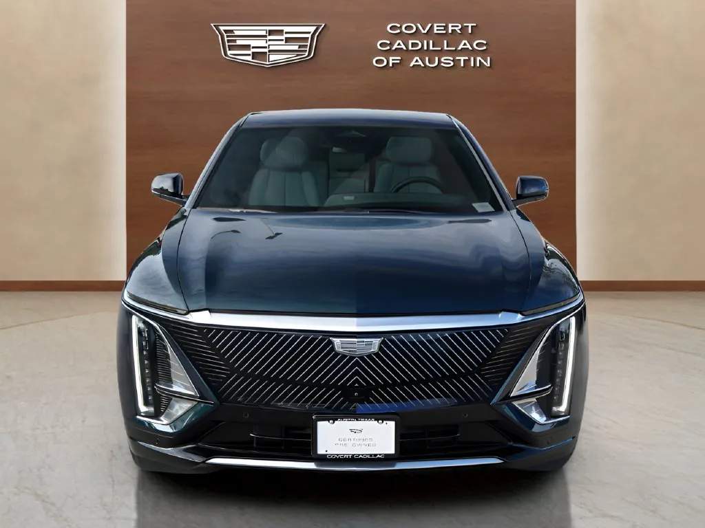 Cadillac Lyriq photo 5