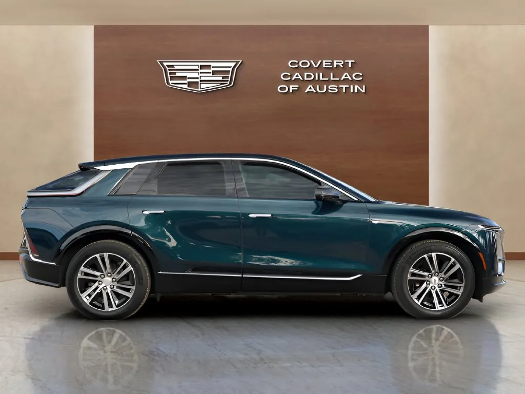 Cadillac Lyriq photo 6