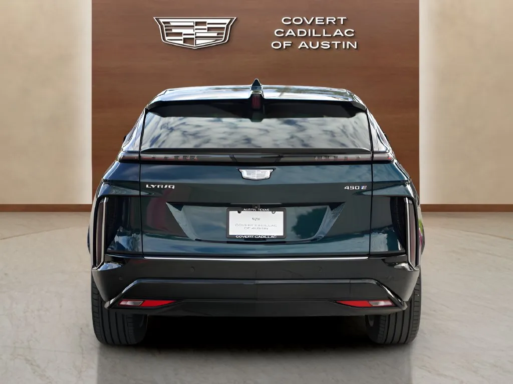 Cadillac Lyriq photo 8