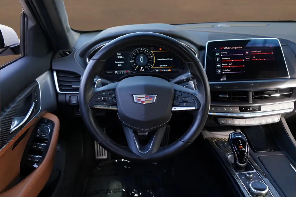 Cadillac CT5 photo 28