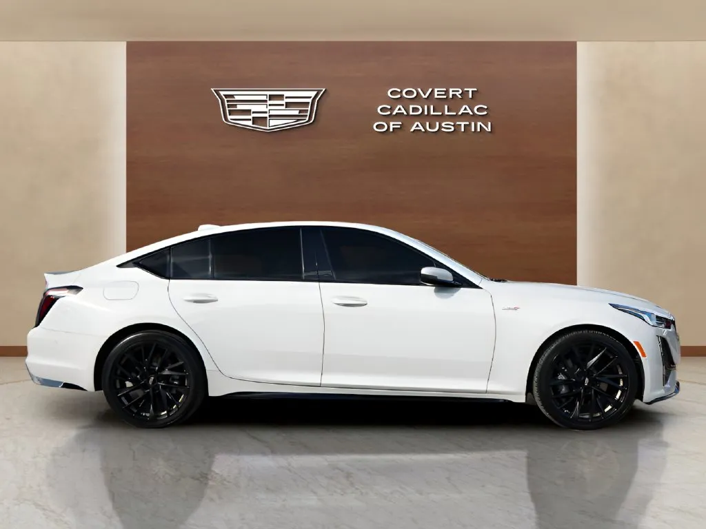 Cadillac CT5 photo 6