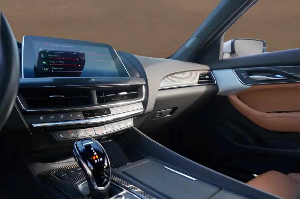 Cadillac CT5 photo 18