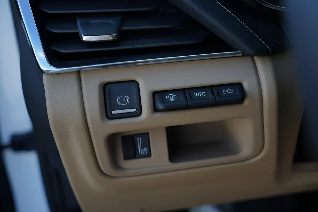 Cadillac CT5 photo 19