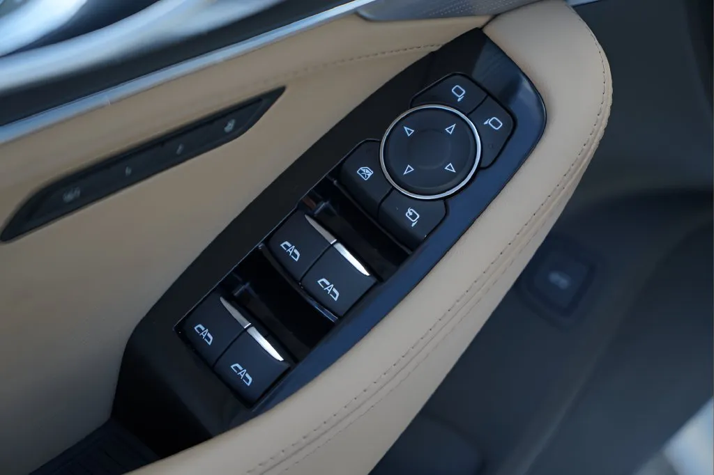 Cadillac CT5 photo 21