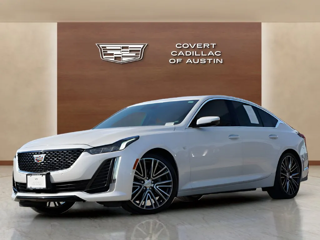 Cadillac CT5 photo 2