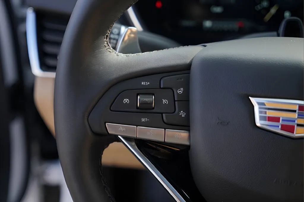 Cadillac CT5 photo 13