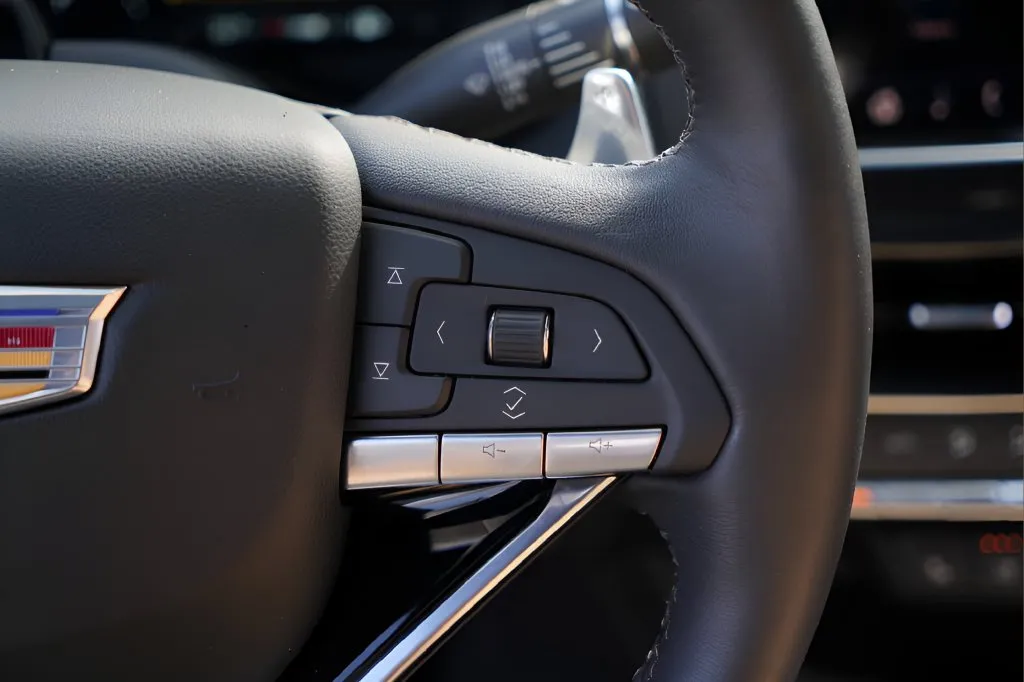 Cadillac CT5 photo 14