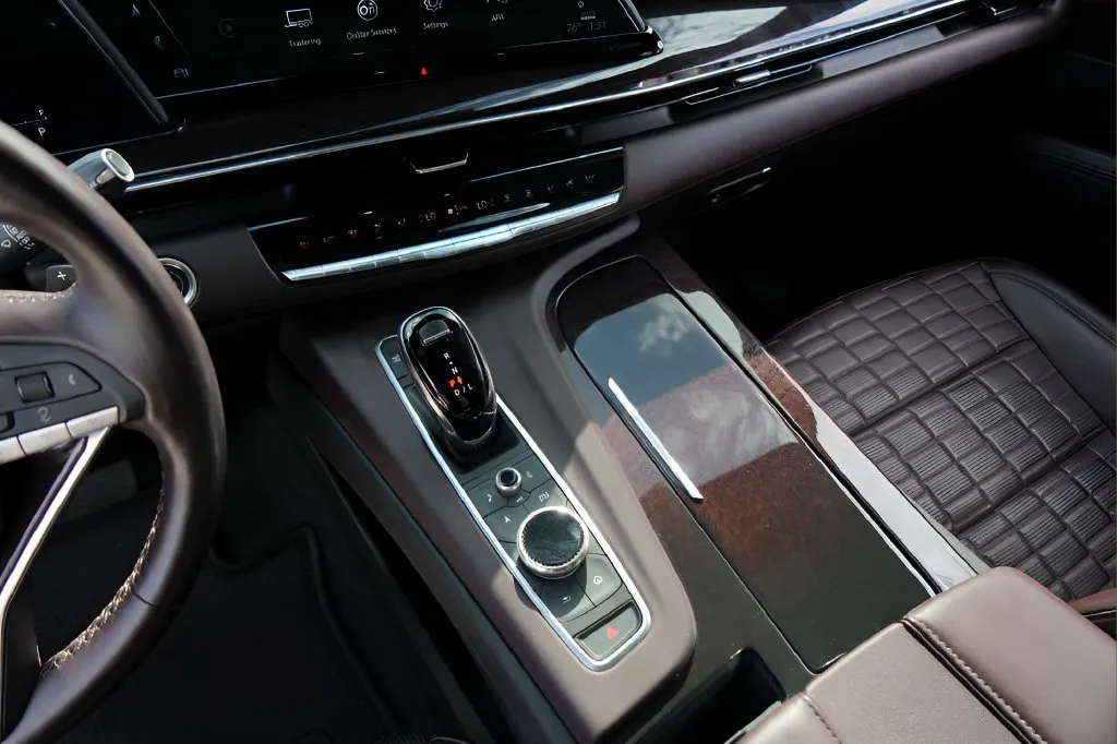 Cadillac Escalade photo 18