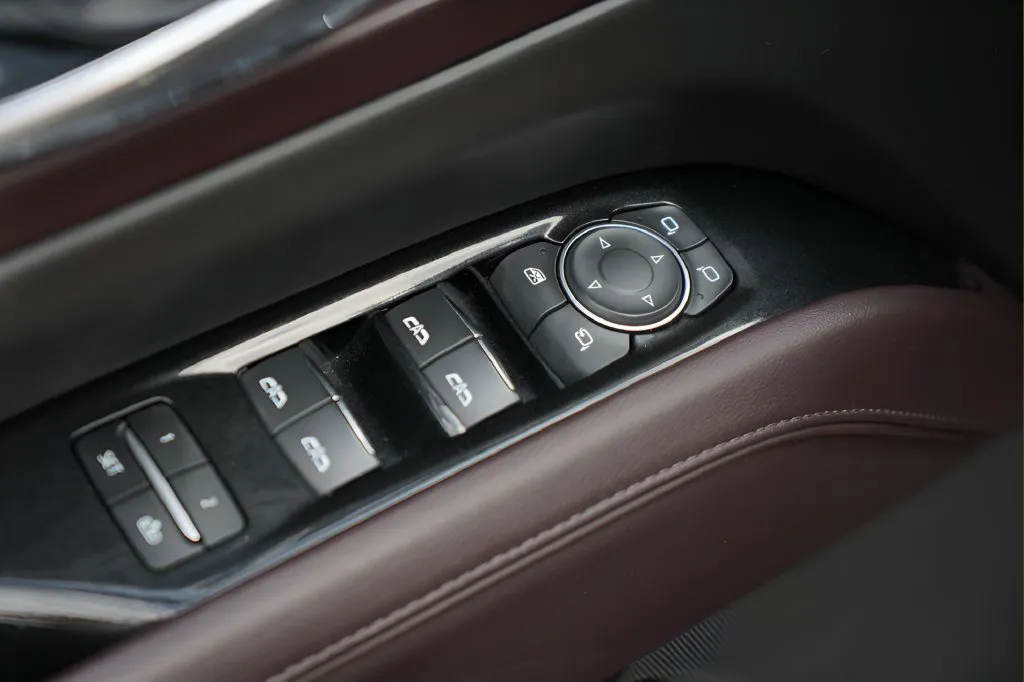 Cadillac Escalade photo 22
