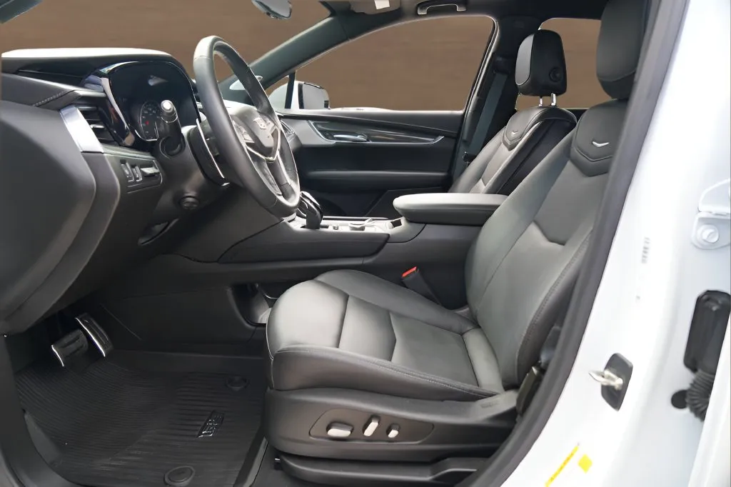 Cadillac XT5 photo 10