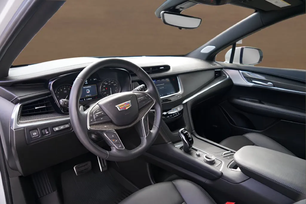 Cadillac XT5 photo 9
