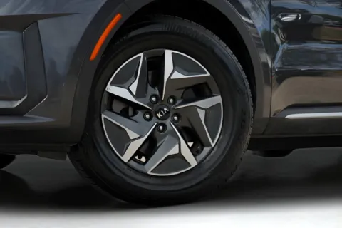 Another view of 2021 Kia Sorento Hybrid S for sale in Austin, TX at Covert Cadillac