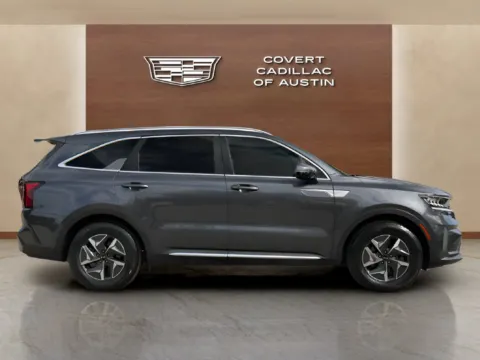 More photos of 2021 Kia Sorento Hybrid S at Covert Cadillac, TX