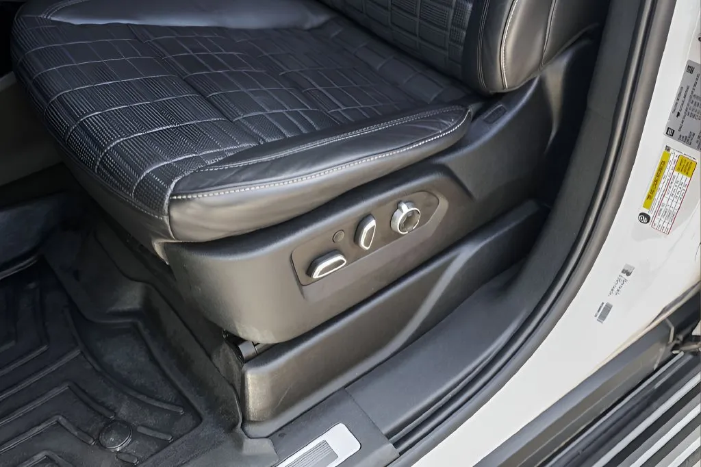 Cadillac Escalade photo 15