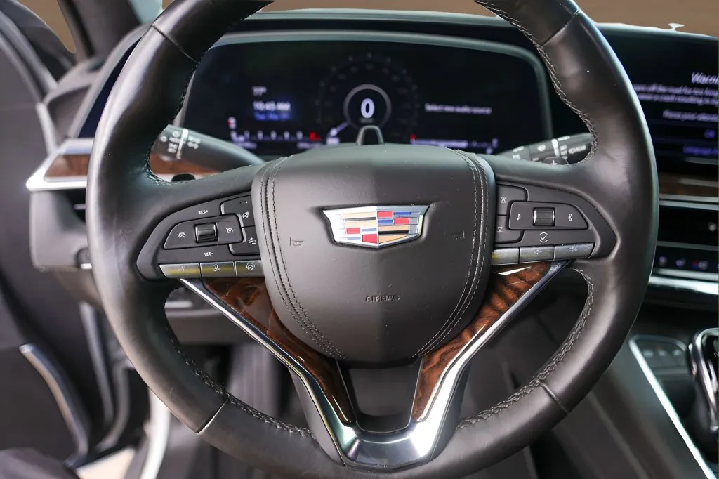 Cadillac Escalade photo 22