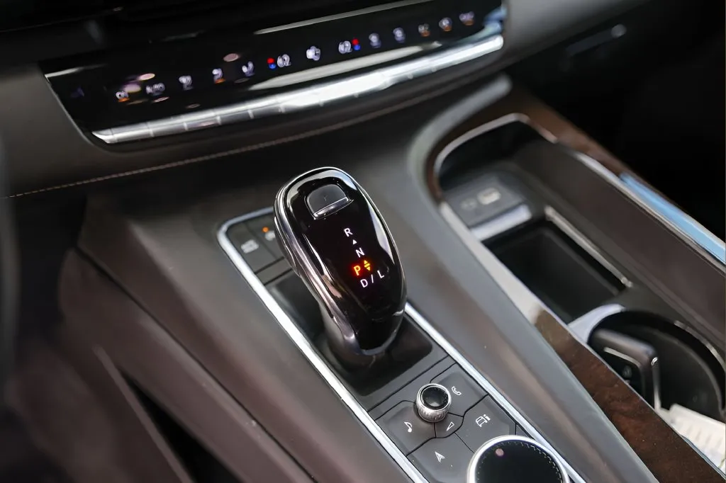 Cadillac Escalade photo 38