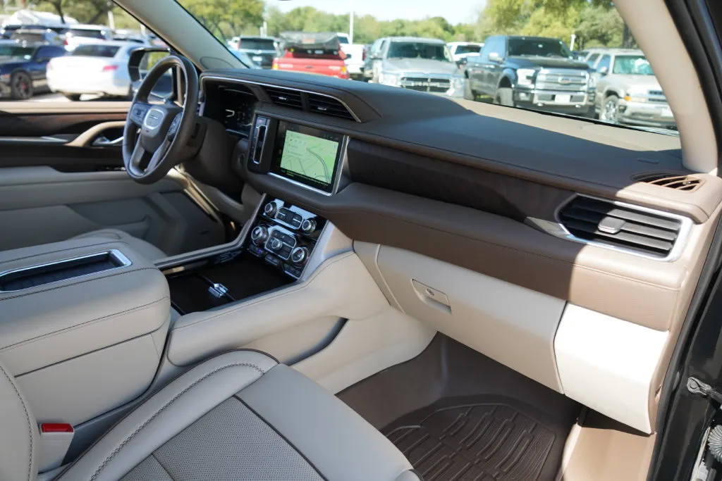 GMC Yukon photo 22