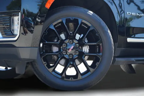 More photos of 2022 GMC Yukon Denali at Covert Cadillac, TX