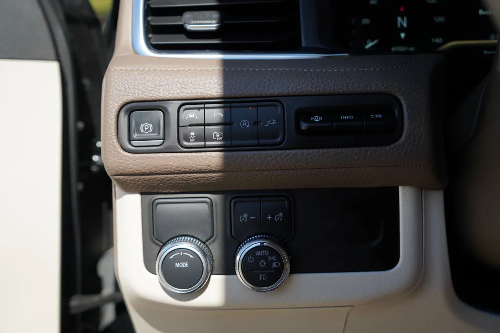 GMC Yukon photo 19
