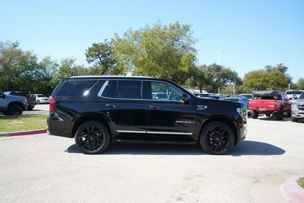 GMC Yukon photo 6