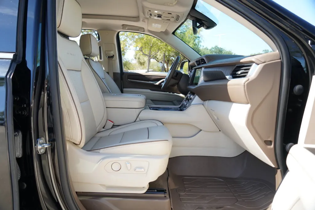 GMC Yukon photo 23