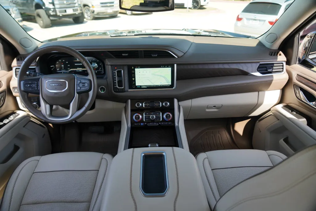 GMC Yukon photo 25