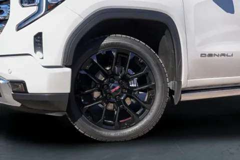 More photos of 2022 GMC Sierra 1500 Denali at Covert Buick GMC, TX