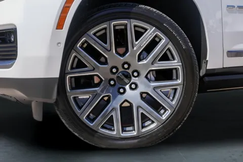 More photos of 2025 GMC Yukon Denali Ultimate at Covert Buick GMC, TX