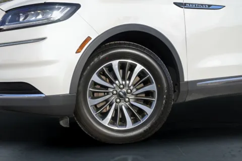 More photos of 2021 Lincoln Nautilus Standard at Covert Buick GMC, TX