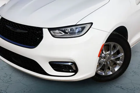 Another view of 2022 Chrysler Pacifica Touring L for sale in Austin, TX at Covert Buick GMC