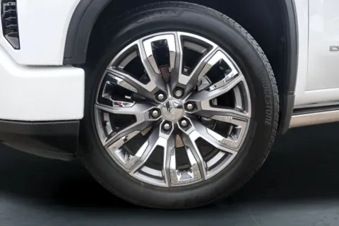 More photos of 2023 GMC Sierra 1500 Denali at Covert Buick GMC, TX