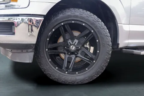 More photos of 2019 Ford F-150 XLT at Covert Buick GMC, TX