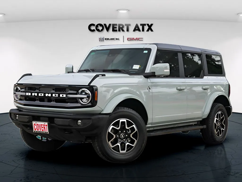 Gray 2024 Ford Bronco Outer Banks for sale in Austin, TX