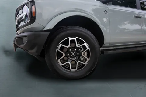 More photos of 2024 Ford Bronco Outer Banks at Covert Buick GMC, TX