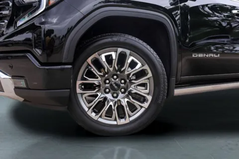 More photos of 2025 GMC Sierra 1500 Denali Ultimate at Covert Buick GMC, TX