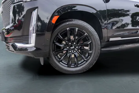 More photos of 2021 Cadillac Escalade ESV Premium at Covert Buick GMC, TX