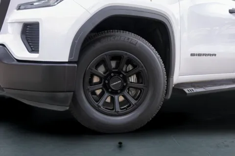 More photos of 2019 GMC Sierra 1500 at Covert Buick GMC, TX