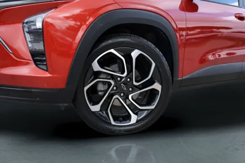 More photos of 2024 Chevrolet Trax 2RS at Covert Buick GMC, TX