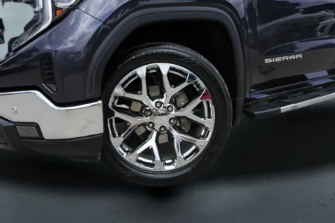 More photos of 2024 GMC Sierra 1500 SLT at Covert Buick GMC, TX