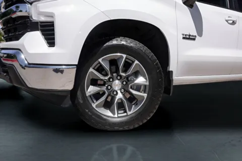 More photos of 2025 Chevrolet Silverado 1500 LT at Covert Buick GMC, TX