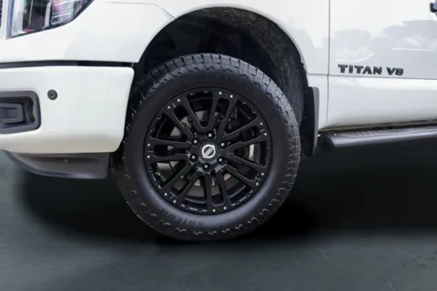 More photos of 2019 Nissan Titan SL at Covert Buick GMC, TX