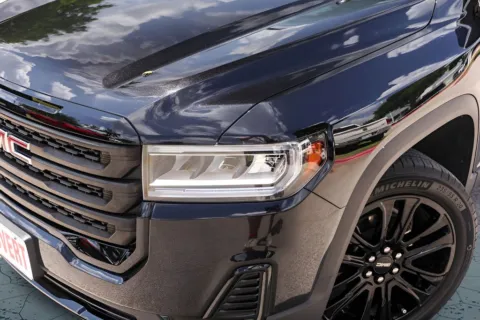 Another view of 2023 GMC Acadia SLE for sale in Austin, TX at Covert Buick GMC