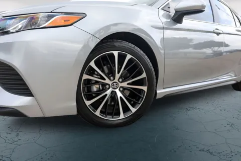 More photos of 2020 Toyota Camry SE at Covert Buick GMC, TX