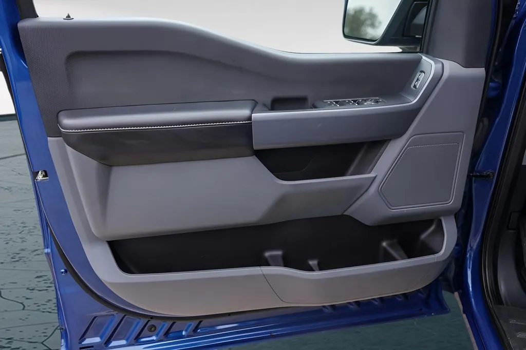 Ford F-150 photo 26