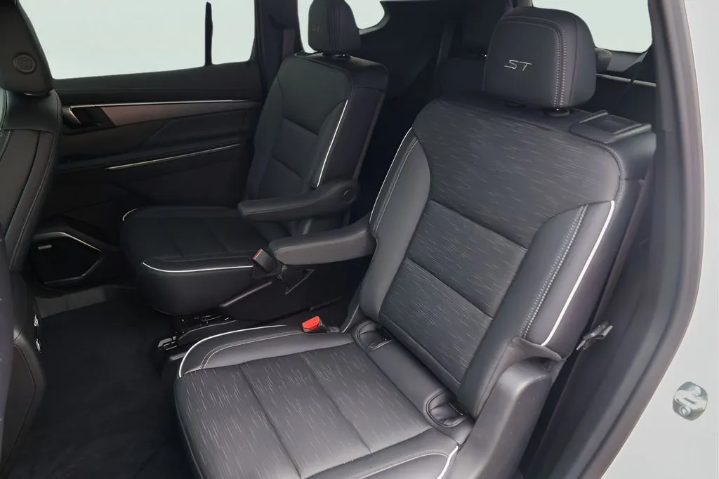 Buick Enclave photo 26