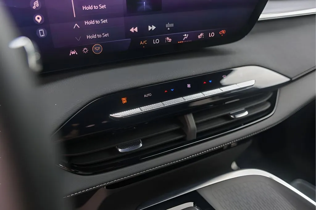 Buick Enclave photo 21