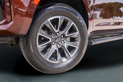 More photos of 2022 Chevrolet Tahoe Z71 at Covert Buick GMC, TX