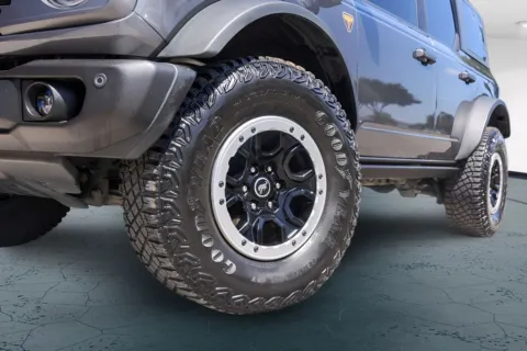 More photos of 2022 Ford Bronco Badlands at Covert Buick GMC, TX