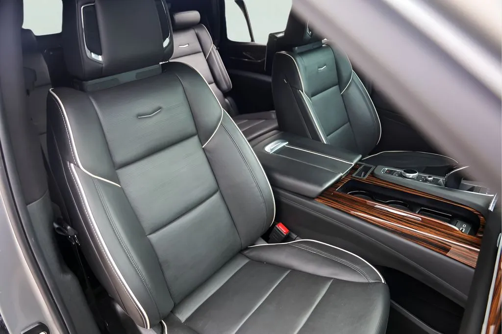 Cadillac Escalade photo 36
