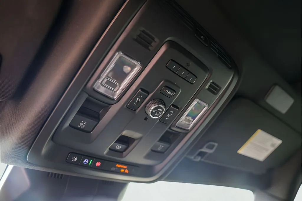 Cadillac Escalade photo 24